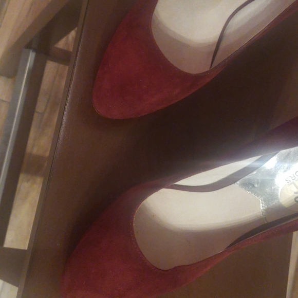 Shoes - Picture 3 of 5